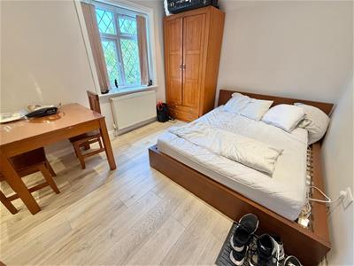 Picture 3